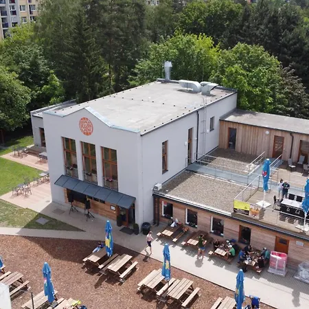 Кемпинг Tetris Domky V Beachklubu Ladvi Прага